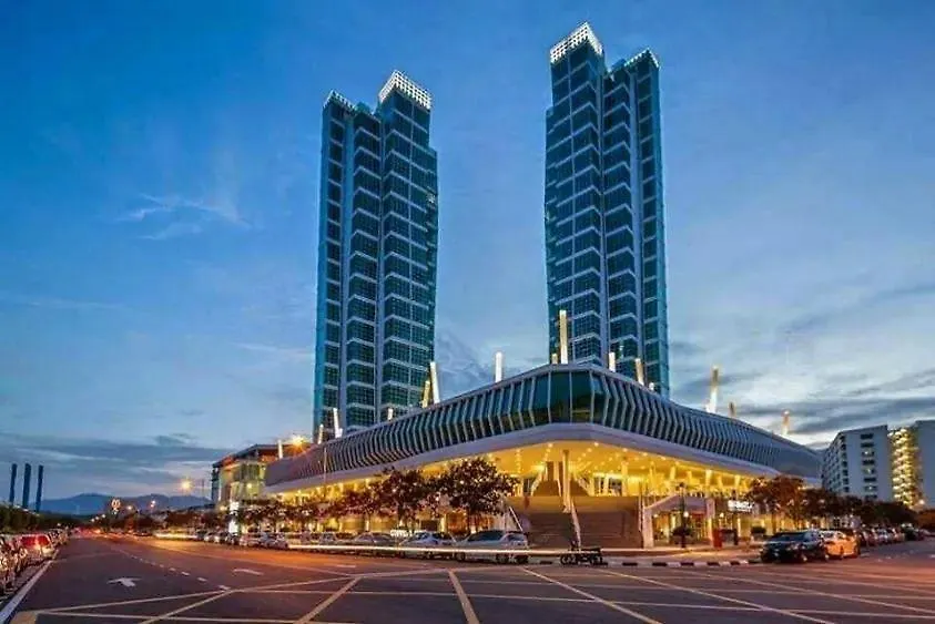 Fantastic Seaview Loft 2R2B 9Pax #Maritime Apartment Jelutong